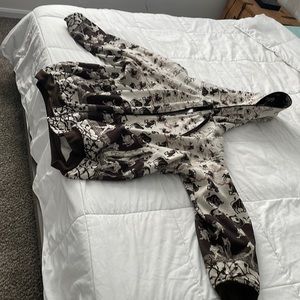 Vintage raw blue sweater